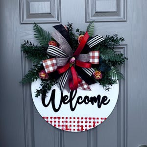 Appendino da porta con motivo a quadretti autunnali e decorazioni autunnali fatte a mano per la porta d&#39;ingresso