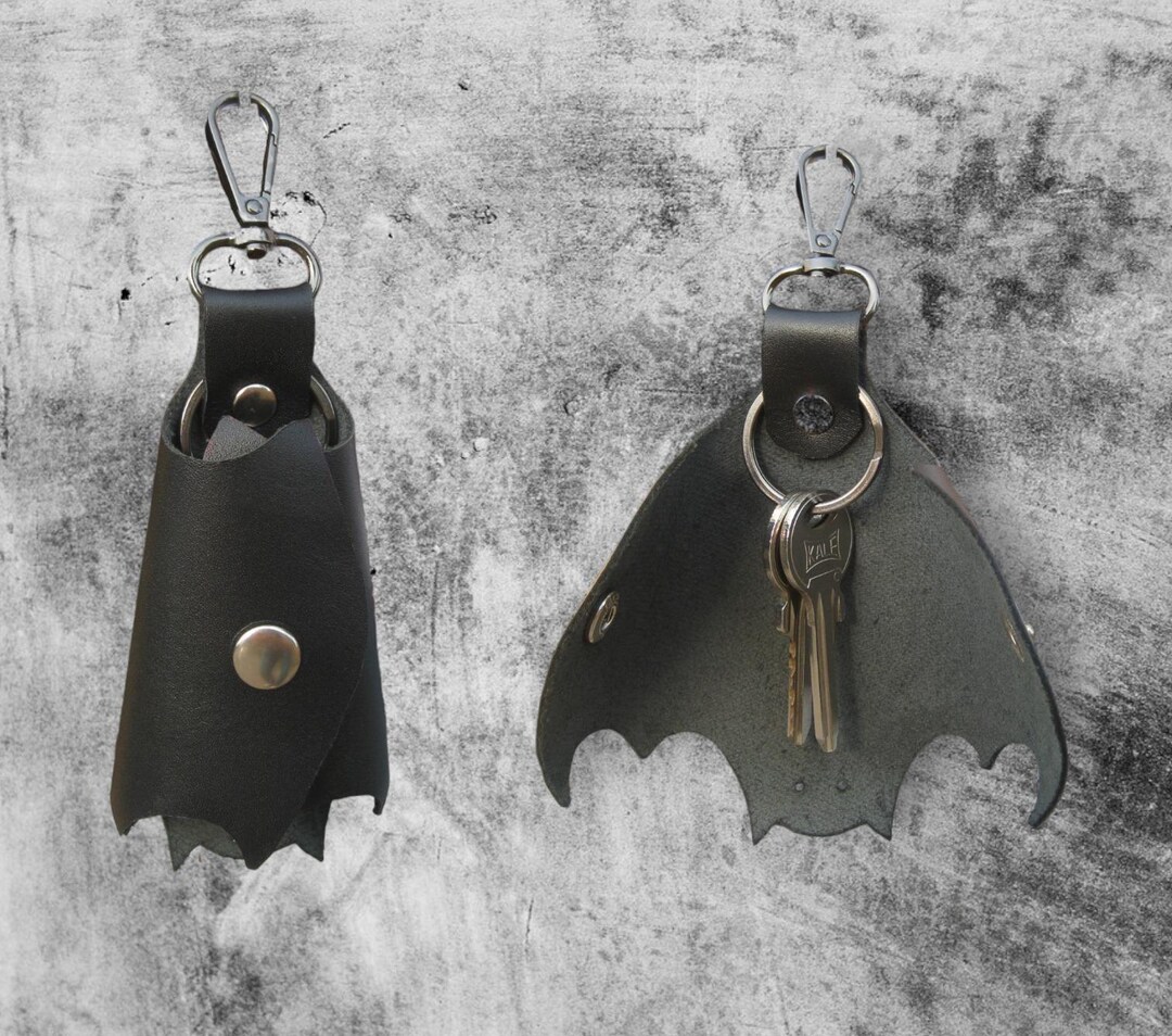 Personalized Leather Bat Keychain, Gothic Halloween Gift - Etsy