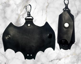 Personalized Leather Bat Keychain – Halloween Key Organizer