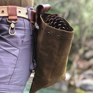 Gathering Bag Pouch monogrammed, Khaki Bushcraft Gathering / Foraging pouch , roll up belt pouch, Folding Mushroom harvest bag, Scouting