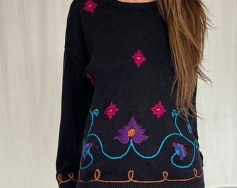 90's Vintage Floral Embroidered Ramie Cotton Sweater 90's Vintage 90's Women's Clothing 90's Sweater Vintage Sweater Size Medium // S-M