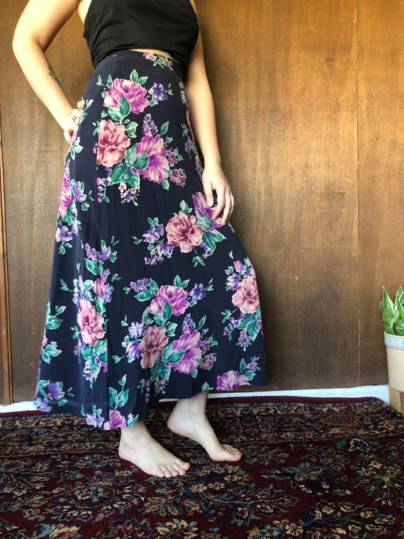 90's Navy w/ Rose Pattern Silk Maxi Skirt//S - image 1