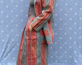 Two Piece Raw Silk Vertical Stripe 70's Vintage Suit, Skirt and Blazer // XS-S