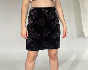 Stretchy Velvet Dark Purple Rose Print Mini Skirt 90s Y2K Vintage Mini Skirt Size Small Medium Vintage Velvet Floral Mini Skirt // S-M