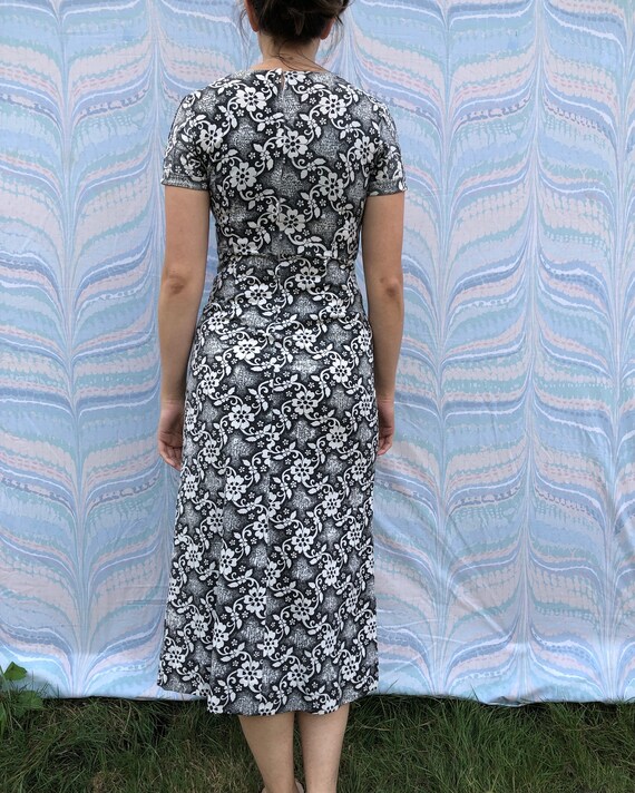 Black + White Floral Graphic Hawaiian Vintage 90'… - image 4