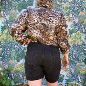 90's Pure Silk Leopard Print Bomber Jacket// M-XL image 4