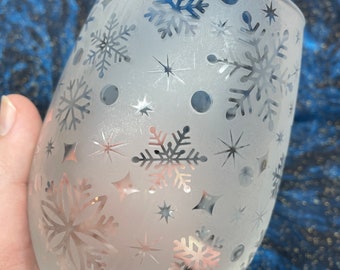 Etched Snowflake Stemless Wine Glass - Winter Holiday Decor