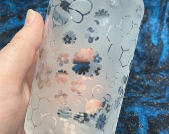 Etched Bee Beer Glass, Bumblebee Spring Design, 16oz Libby Glass