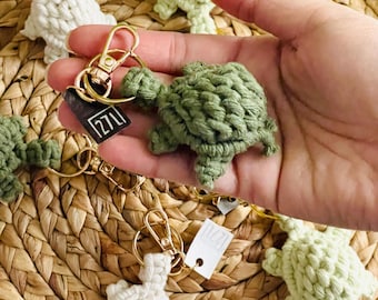 Macrame Turtle Keychain, Handmade Boho Decor, Gift, Party Favor, Housewarming Gift, Bridesmaid Gift, Teacher Gift, Bag Charm