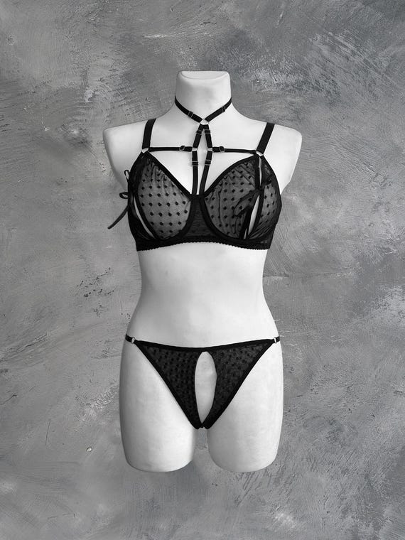 Crotchless lingerie,Uncensored lingerie,Open crotch,Open crotch string,Open crotch thong,Open crotch outfit,Lingerie crotch less