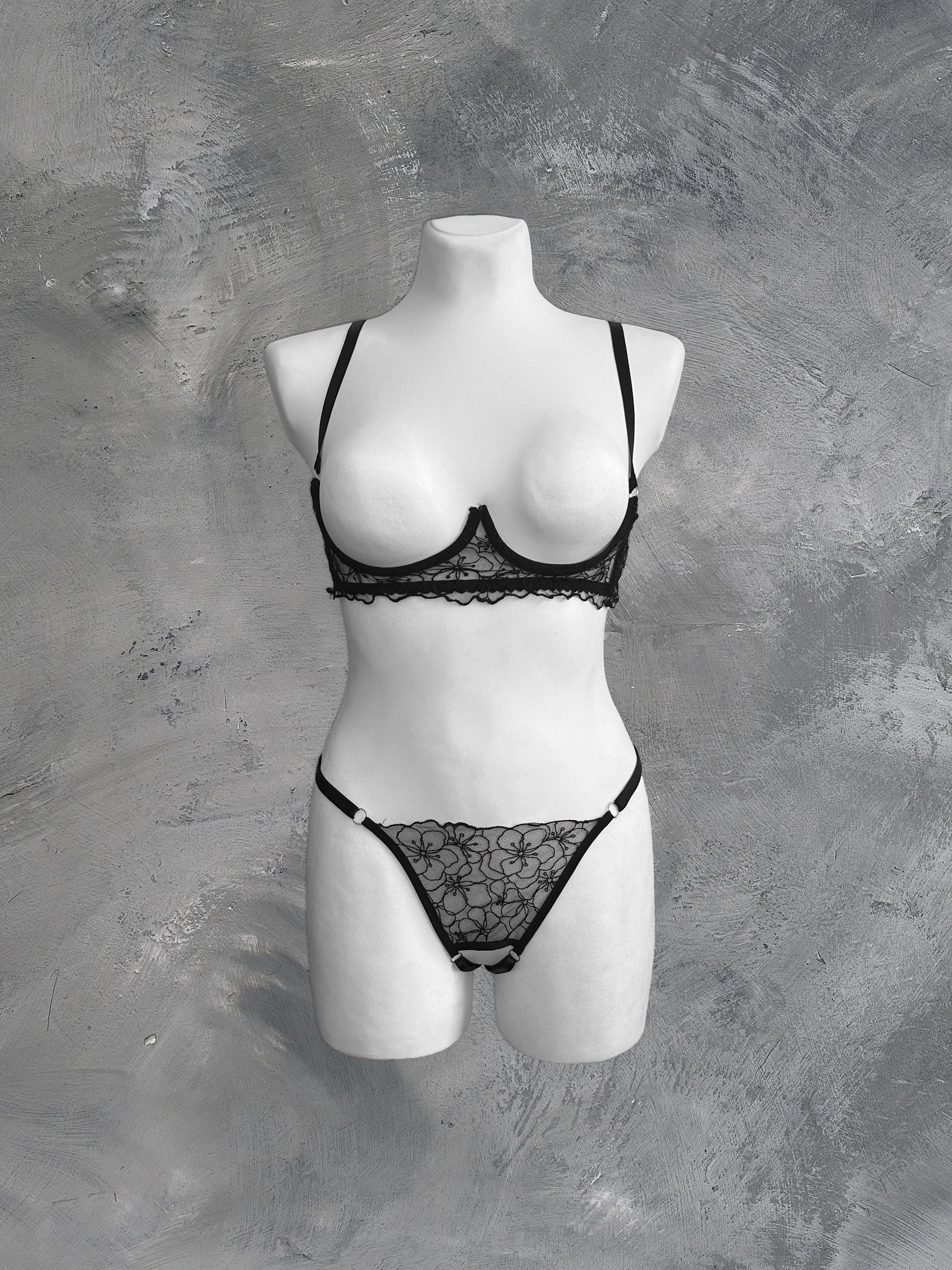 オープンランジェリー無修正画像 