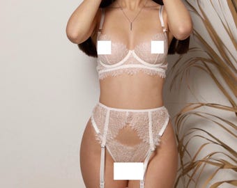 Doorzichtige lingerie, transparante lingerie, doorzichtige beha, witte kanten lingerie, bruidslingerieset, doorschijnende beha, witte lingerieset