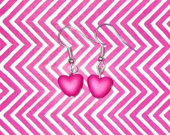 Pendientes de gancho de pez corazón rosa