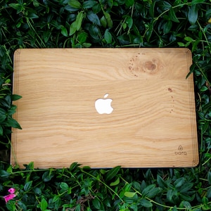 Oak | Top & Bottom Real Wood Skin | Eco Friendly and Sustainable | MacBook Pro/Air 13 14 15 16 M1/M2 | Gift for tech | by barqwood