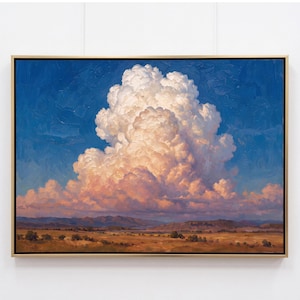 Peut inclure: Une peinture à l'huile encadrée représentant un grand nuage cumulus volumineux centré dans un ciel bleu profond. Le nuage est illuminé par une lumière chaude rose doré à sa base, surplombant un vaste paysage plat aux tons terreux brun et beige.