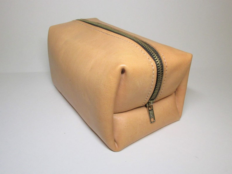 Vinyl Lined Leather Dopp Bag