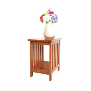 Amish Handmade Oak End Table, Mission Style Nightstand, 22" Tall