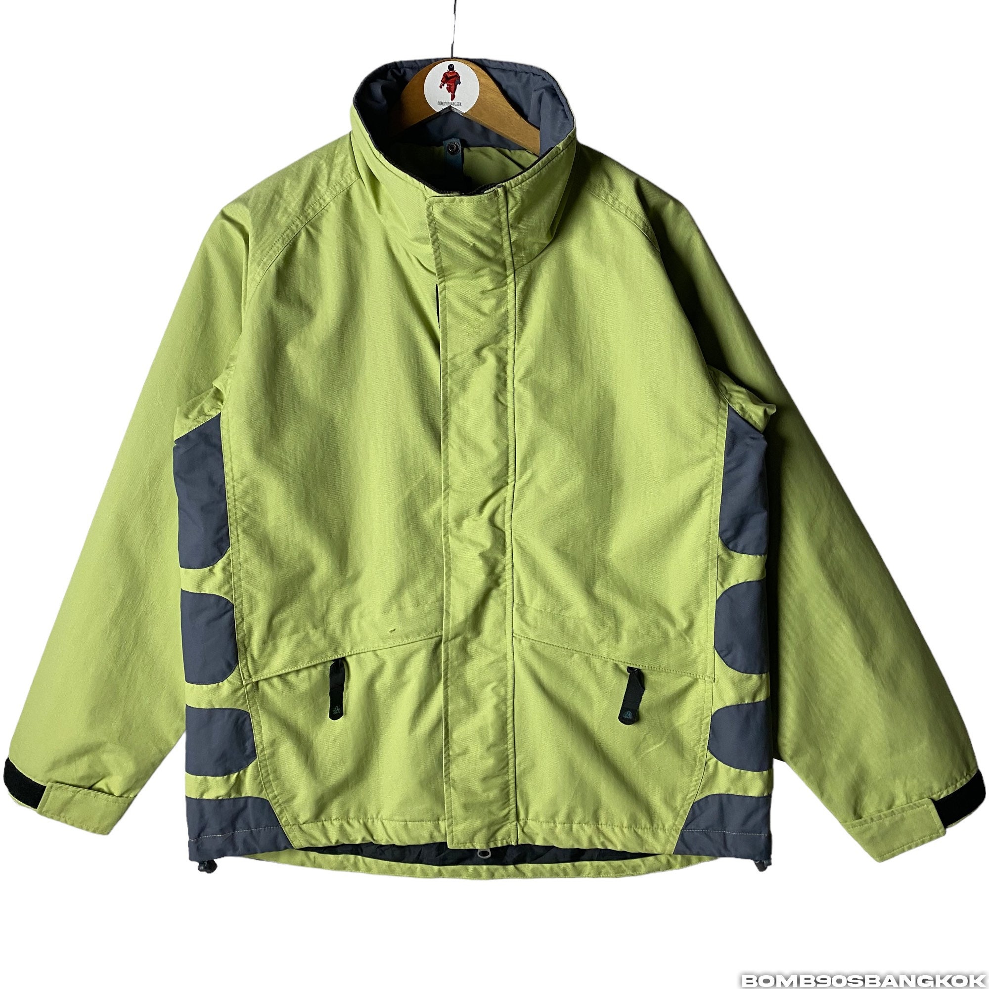 Vintage 90s NIKE ACG Windbreaker Jacket, Embroidered Logo (size M