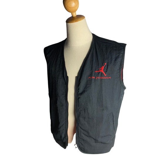 Nike embroidered vest Clearance