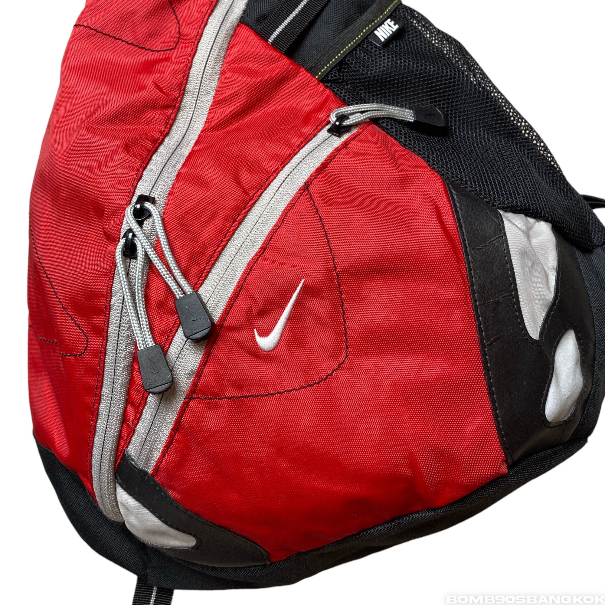 Rare!! Vintage NIKE Embroidered Swoosh Sling Bag Single Rare!! Vintage NIKE Embroidered Swoosh Sling Bag Single