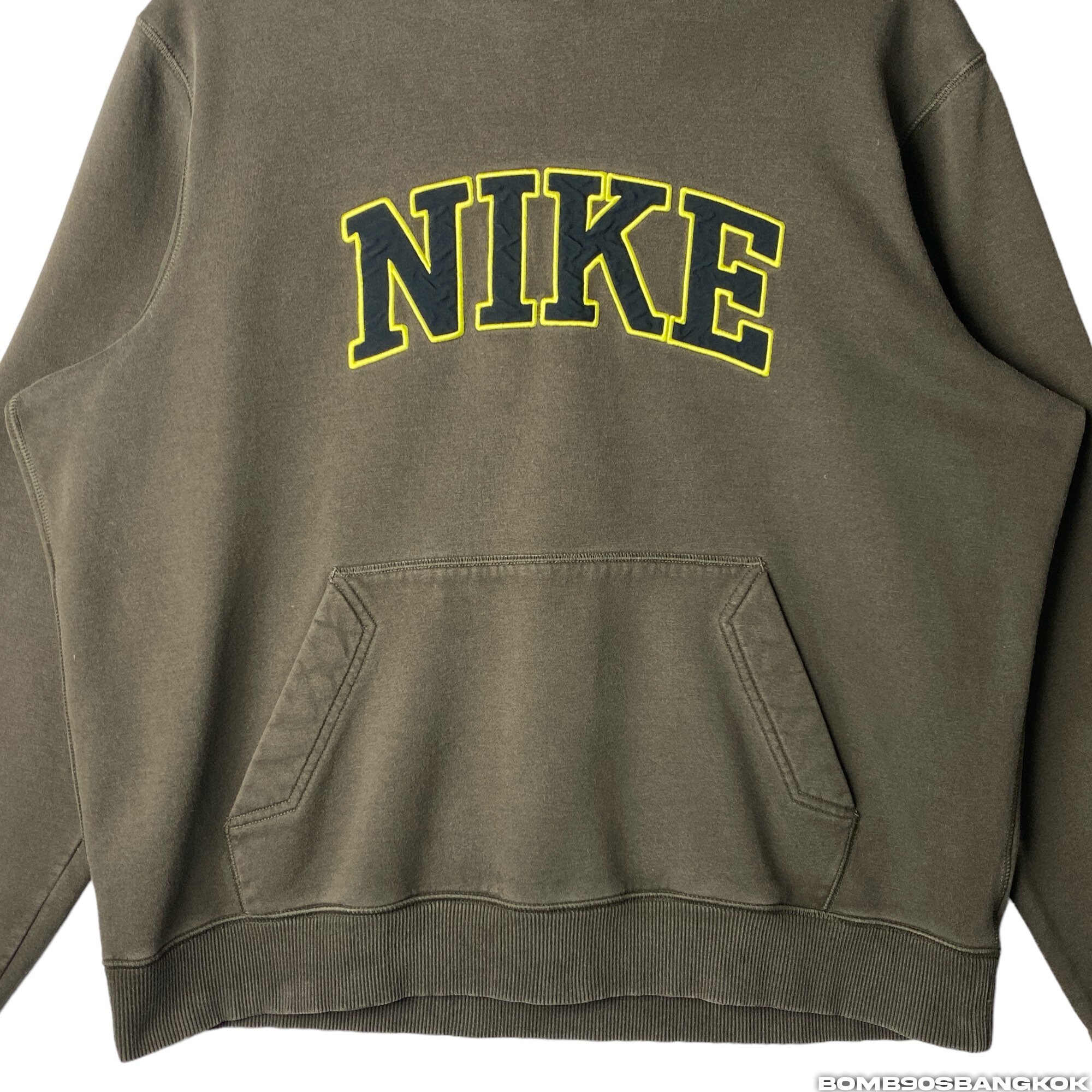 nike spellout pullover