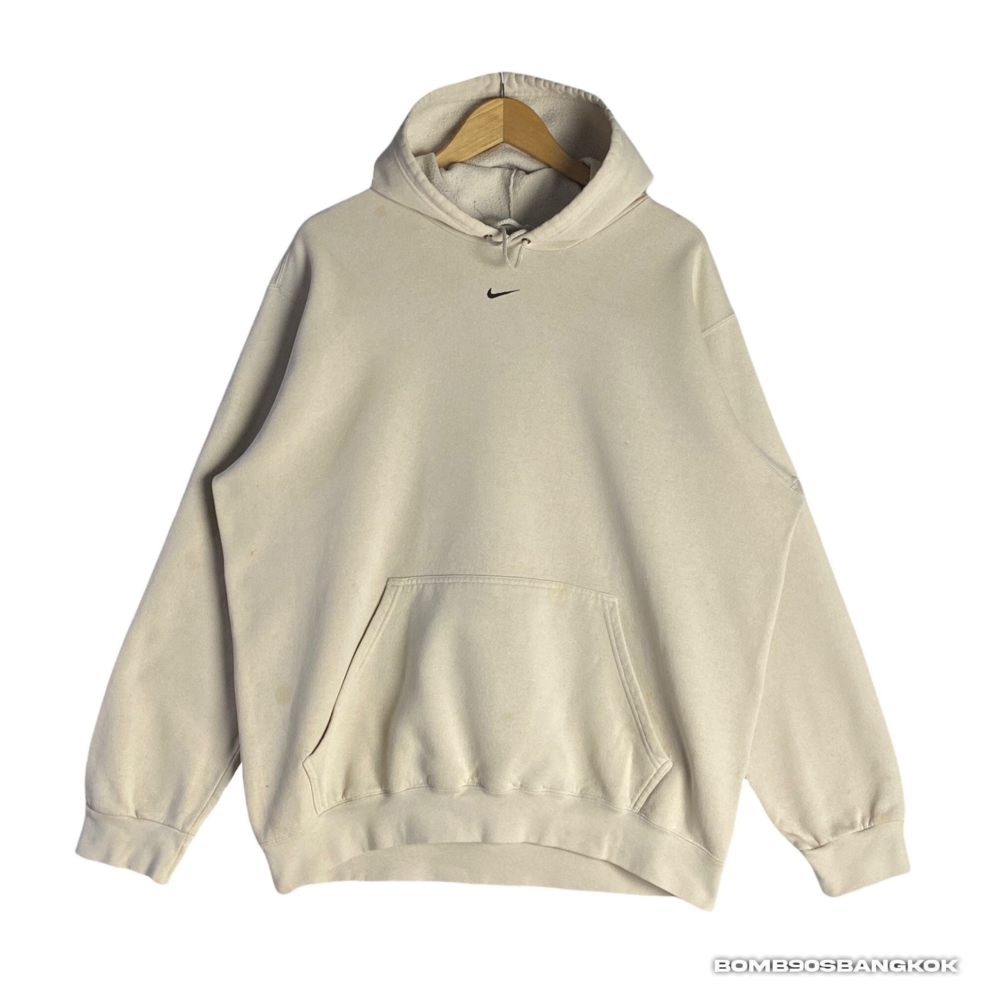 Cream hoodie nike sale