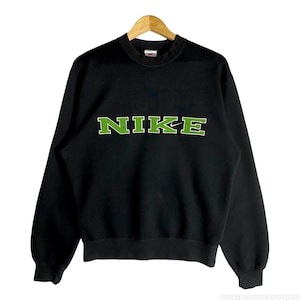 Selten!Vintage 90er Jahre NIKE Crewneck Big Logo Grün Gesticktes SpellOut Logo Schwarzer Sweater Pullover Langarm Sweatshirt Größe M