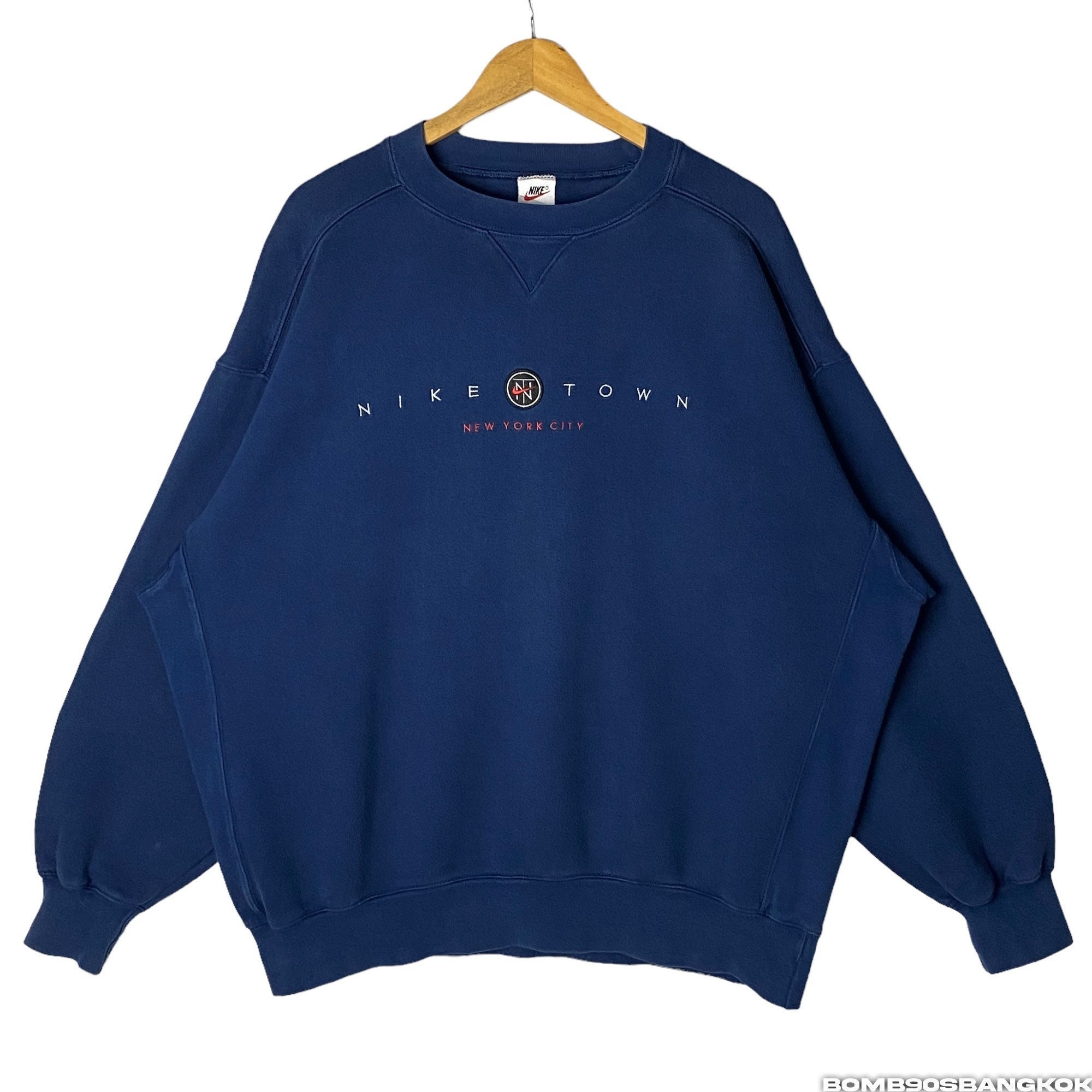 Rare!!vintage 90s NIKE Town New York City Crewneck Rare!!vintage 90s NIKE Town New York City Crewneck