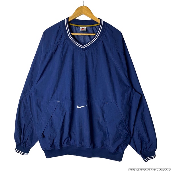 nike windbreaker crew neck