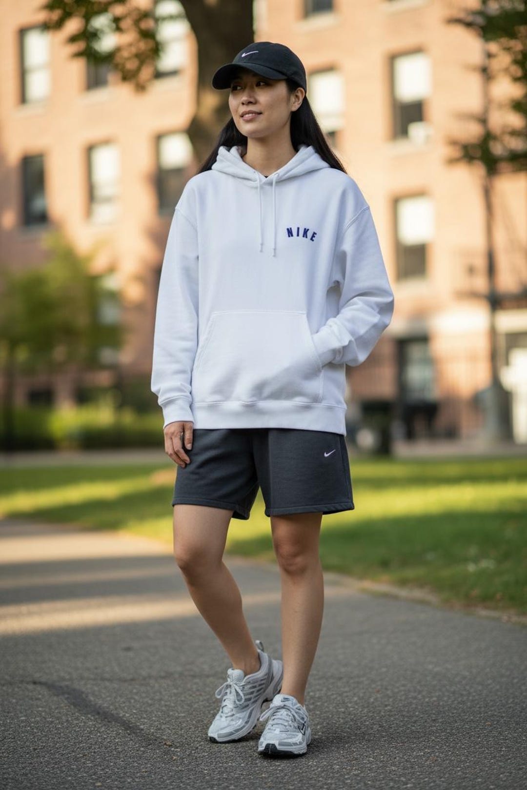 パーカー NIKE 90s Made in USA Graphic Hoodie Vintage 90s NIKE Hoodie, White Embroidered Logo, USA Made (size M