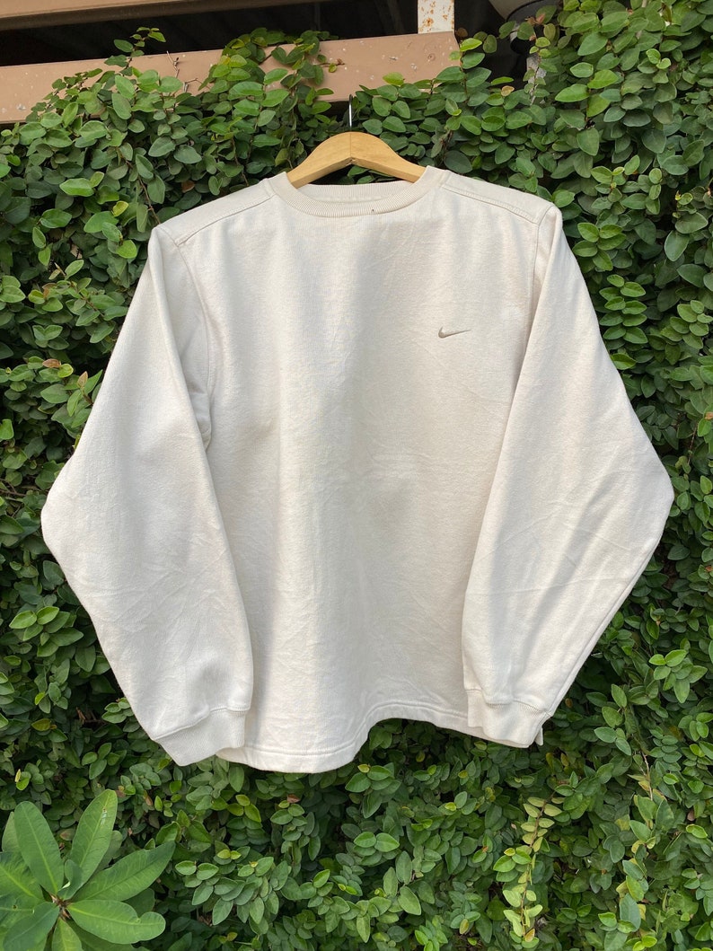 Vintage 00s NIKE Essential Mini Swoosh Crewneck Beige / Cream, Sweater Pullover Long Sleeve Sweatshirt Size XS 