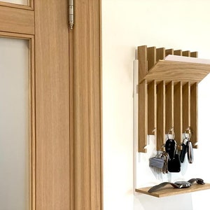 Porte-clés moderne pour entrée, étagère à clés, organiseur de clés moderne, porte-clés pour mur, organiseur d'entrée pour la maison, organiseur de courrier mural with 2 shelves