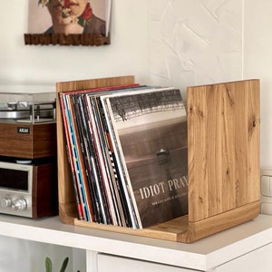 Modern design Vinyl Record holder, Oak Wood Record Storage, LP Record Stand, Record Cabinet, Record Player Console, Record Storage natural oak