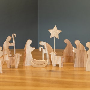 Natural oak wood Nativity set. Creche. Weihnachtskrippe. Nativity scene. Set of 12pcs natural oak wood Christmas figurines. Manger for kids. zdjęcie 6