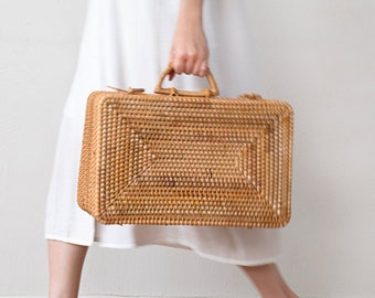 Rattan Woven Boho Bag With Handle,Handmade Rattan Woven  Travel Storage Box,Rattan handmade suitcase,Gift For Her