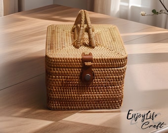 Quadratischer Rattan-Aufbewahrungskorb mit Deckel, Rattan-Aufbewahrungsbox, Picknick-Aufbewahrungskorb, Tee-Aufbewahrungskorb, personalisierte natürliche Geschenkbox