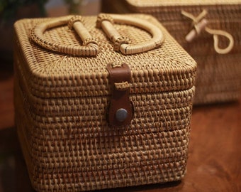 Square Rattan Woven Storage Basket With Lid,Rattan Storage Box,Picnic Storage Basket,Tea Storage Basket,Personalized Natural Gift Box