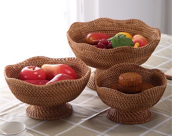 Rattan Woven Fruit Basket,Handcrafted Desktop Fruit Bread Nuts Candies Tray, Serving Tray Basket,Rattan Storage Basket