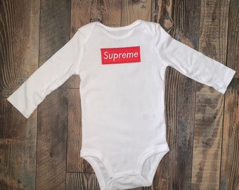 supreme baby outfit