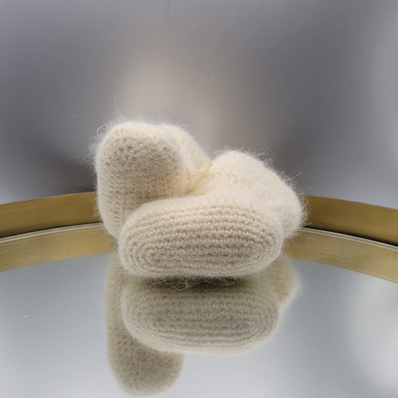 Hand Knit Baby Booties- White - image 2