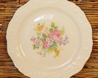 Edwin M Knowles Creamlace Dinner Plate