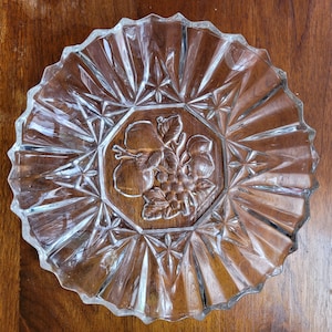 Ruffled Edge French Glass Fruit Bowl