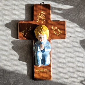 Artmark Praying Child Cross