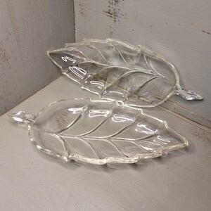 Glass Leaf Hors d&#39;oeuvre Bowls- Set of Two