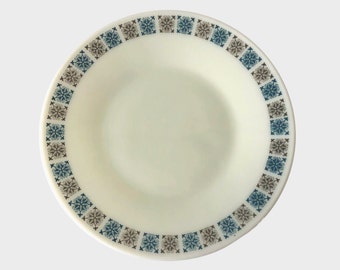 JAJ Pyrex Chelsea 10 Inch Dinner Plate, Single, Vintage White Milk Glass with Blue and Gray Design on Edge, Made in England