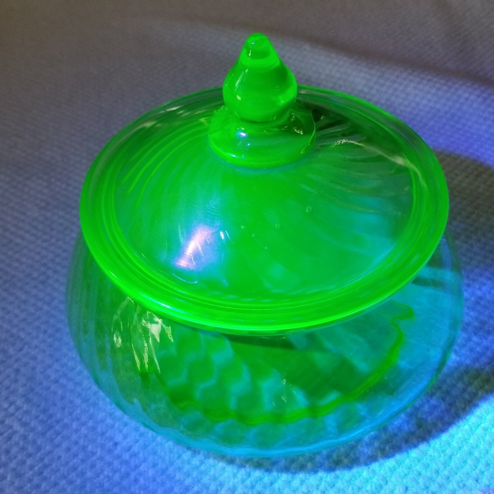 Anchor Hocking Vaseline Uranium Glass Spiral Green Candy Dish Etsy