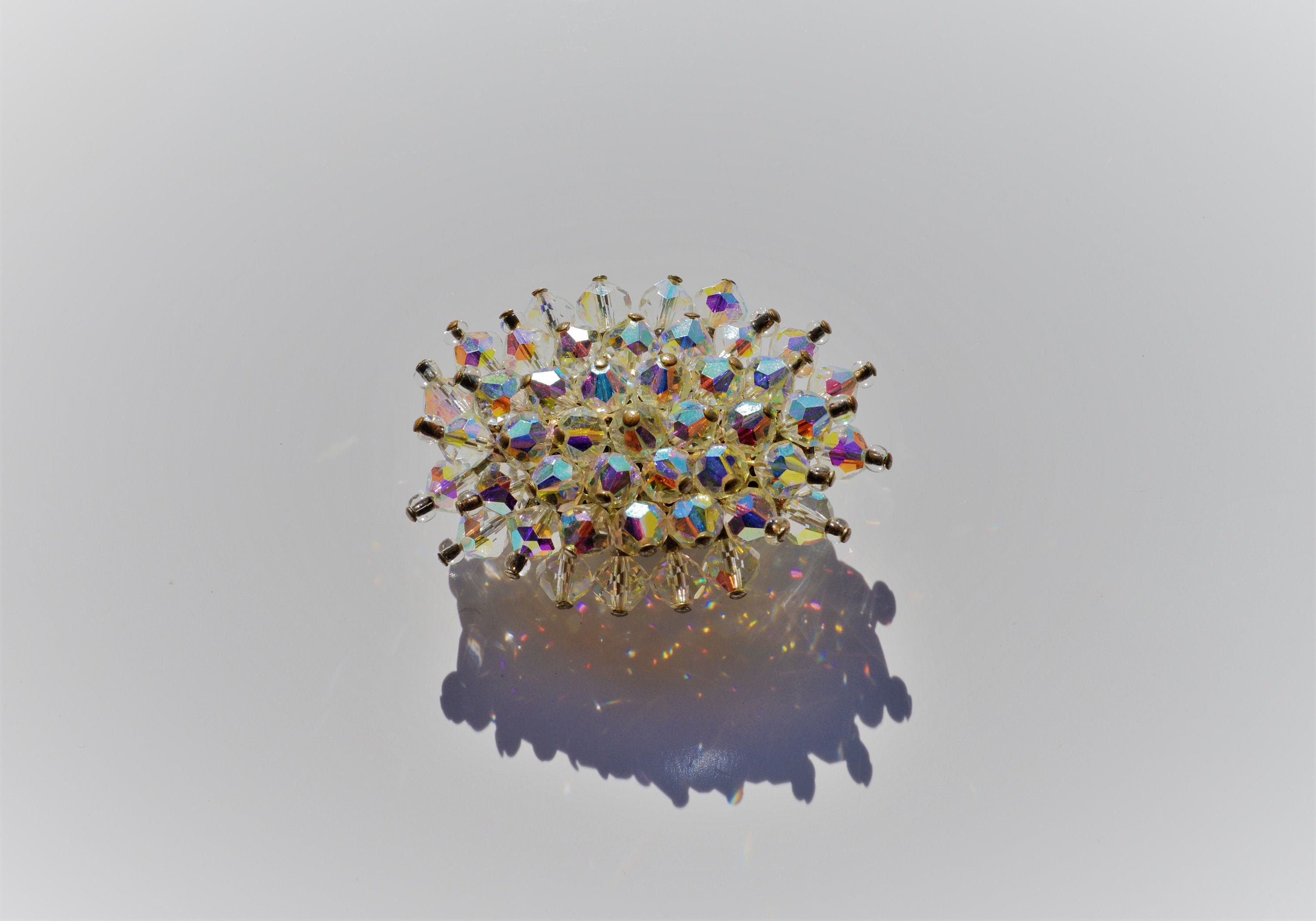 ブローチ ガーネット Rott crystal praha プラハ 箱つき TheBoldPiece - Etsy