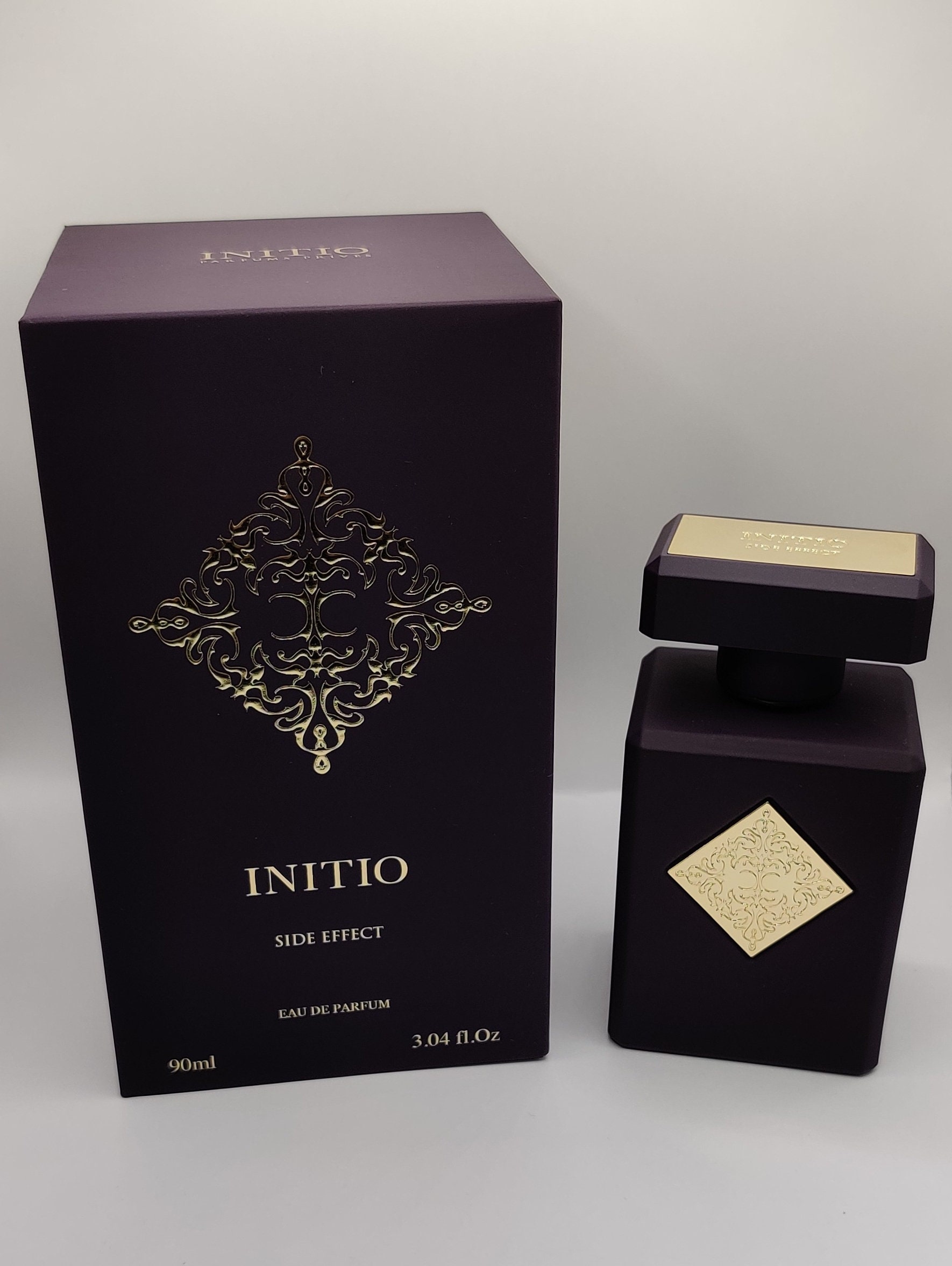 Инитио парфюм отзывы. Парфюм Initio Side Effect. Atomic Rose Initio Parfums prives. Side Effect Initio Parfums prives. Initio Side Effect EDP 65ml ОАЭ.