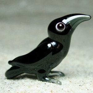 Crow - glass animal, size approx. 18 mm price for 1 piece, Czech quality work, lovely and cute tiny figurines / no. 227