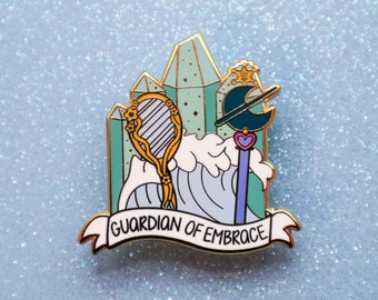 Spilla in smalto duro Guardian of Embrace / Crystal Scout Series / Neptune Aquamarine
